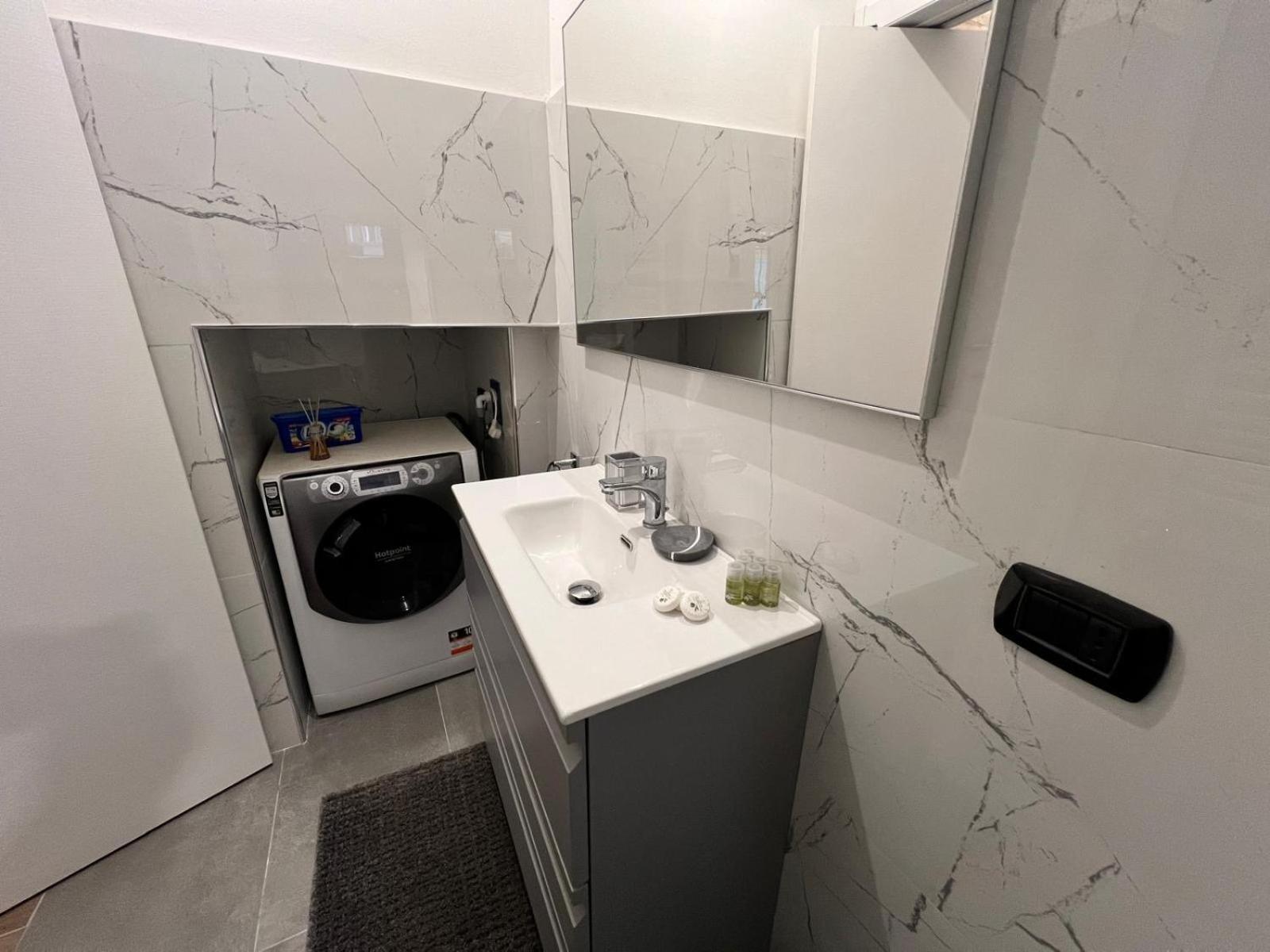 Domusmi Delfico 2 Daire Milano Dış mekan fotoğraf
