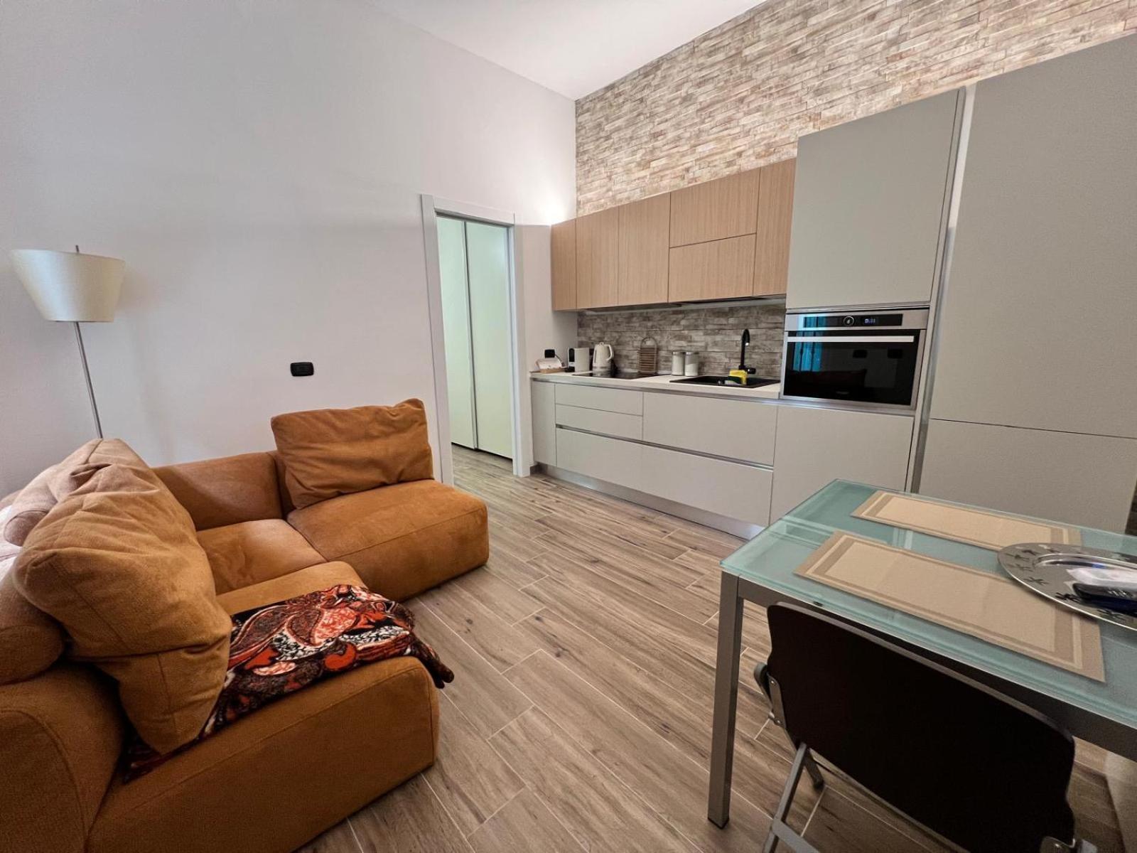 Domusmi Delfico 2 Daire Milano Dış mekan fotoğraf